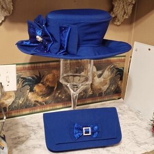 Dorinda Clark Cole church hat